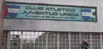 Partido infantil en Tafí Viejo: la Policía confirmó quién es el hombre que exhibió un arma
