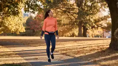 El simple hábito que las mujeres deberían incorporar para alargar su vida, según Harvard