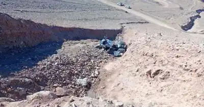 Motociclista de 70 años cayó a un barranco en alta montaña: lo que encontraron los rescatistas