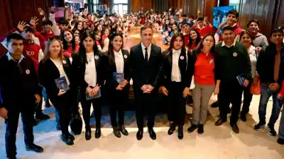 Festejo con sorpresa: lo que entregaron en pleno aniversario de Clodomira