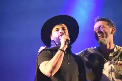 VIDEO| Ezequiel Bazán cantó junto a Los Tekis en el cierre del Festival de Monteros