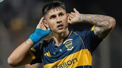 Úbeda tomó una decisión con Bareiro que cambiará el once de Boca