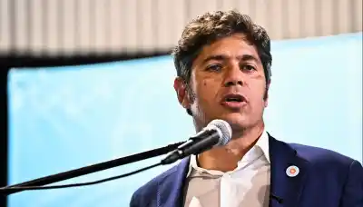 Kicillof anunció una millonaria compra de medicamentos: ¿qué pasó con el programa nacional?