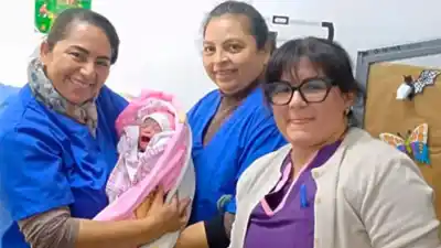 En plena presentación de un programa de salud, una mujer dio a luz en el CAMM N°2