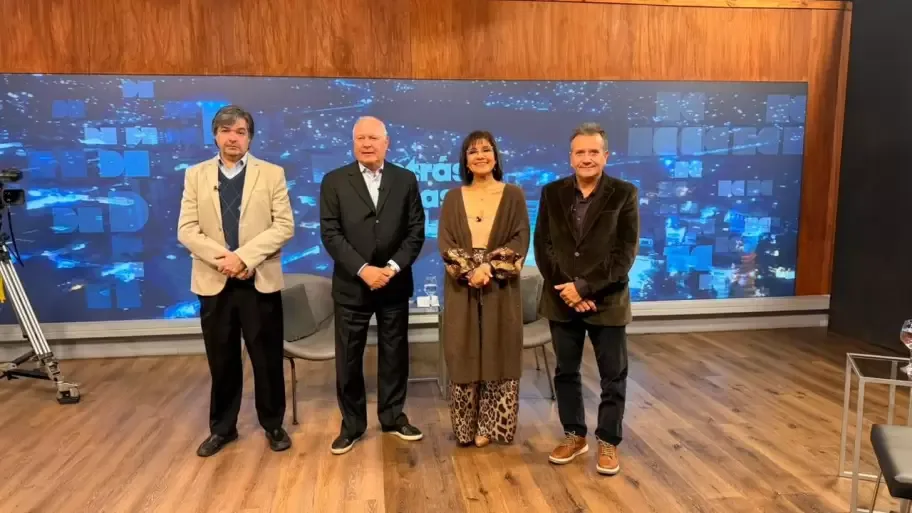 Autoridades de la Universidad Nacional de Jujuy en el piso de Detrás de las Noticias