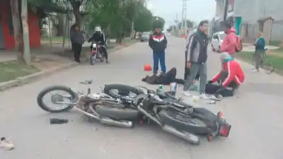 Choque entre dos motos en Huaico Hondo: lo que se sabe del impacto que dejó dos heridos