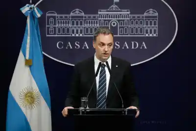 El Gobierno de Milei da marcha atrás y reabre la sala de prensa: Adorni vuelve a enfrentar a los periodistas
