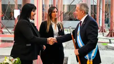 El mensaje del gobernador Suárez que emocionó a los santiagueños en el Día del Trabajador