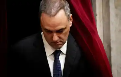 El insólito pedido de Adorni a Karina para salvarse de la causa judicial