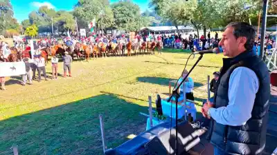 El festival que unió fe y tradición en Villa Robles: lo que pasó en la cabalgata sorprendió a todos