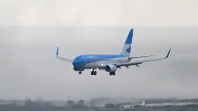 El fondo que reclama por Aerolíneas Argentinas busca embargar activos clave del país en EE.UU.