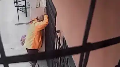 Entró a robar a la casa de sus padres con un cuchillo y lo que pasó después dejó helada a la policía