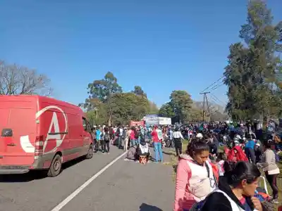 Trabajadores del Citrus cortan las Rutas en Tucumán