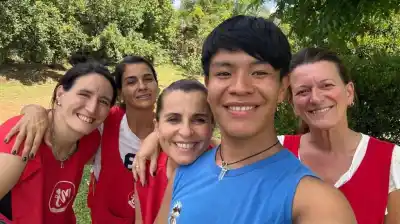 Caminaba 8 kilómetros para ir a la escuela: la historia del joven misionero que hoy es universitario