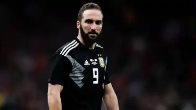 La foto de Gonzalo Higuaín que se viralizó: ¿cambio real o truco de IA?