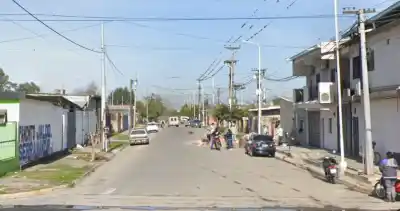 Vecinos atraparon a un ladrón y lo tuvieron a su merced hasta que llegó la policía