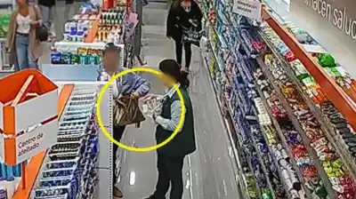 Se hacían pasar por clientas en farmacias del centro y lo que escondían en sus carteras sorprendió a la policía