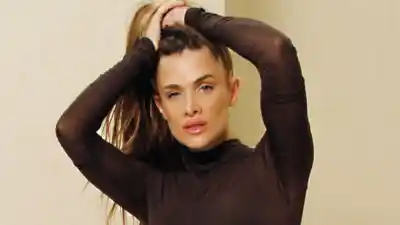 Cami Homs presentó a su hija Aitana y lo que lució en la sesión es un mimo al corazón