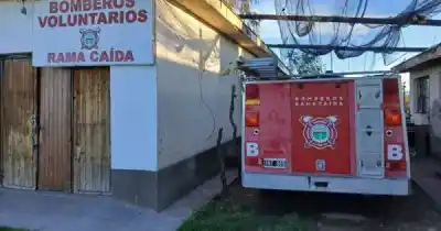 Hicieron un boquete en la pared y lo que se llevaron del cuartel de bomberos es increíble