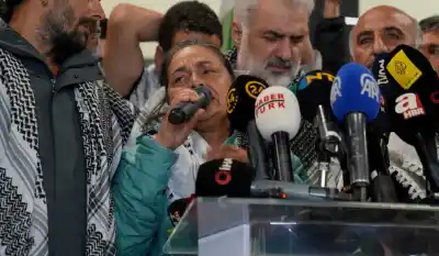 Liberaron a la diputada Mónica Schlotthauer tras 36 horas detenida en un buque militar israelí: la grave denuncia que hizo al llegar a Turquía
