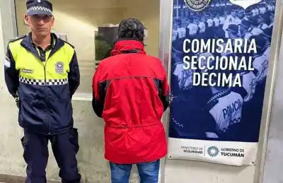 Le pidió $50 mil para devolverle su celular robado y la cita terminó con la policía encima