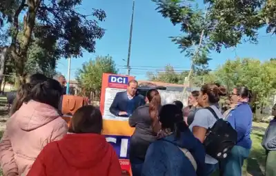 Pagaron los uniformes de egresados y lo que encontraron los dejó furiosos