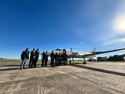 Inauguran vuelo directo a una ciudad bonaerense y revelan el insólito precio del pasaje