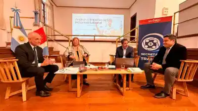 Reforma laboral: los detalles que pocos conocen del conversatorio que reúne a sindicatos y empresarios