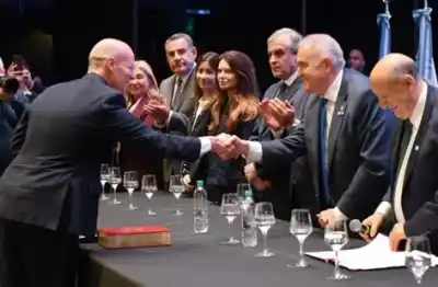 El acto que reunió a los tres poderes: 10 defensores oficiales juraron en Tucumán
