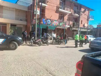 Menores en contramano en pleno centro: el operativo que terminó con la retención de varias motos en Frías