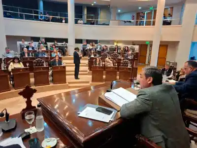 Sesión clave en Diputados: declararon de interés la temporada turística 2026 y surgieron fuertes críticas al Gobierno Nacional