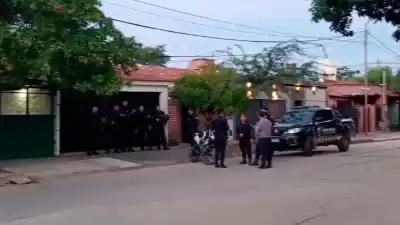 Joven hirió con una escopeta a un presunto delincuente que amenazaba a su madre en el barrio Autonomía