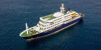 Tres pasajeros fueron evacuados de un crucero en medio de un brote mortal: lo que se sabe de la cepa que preocupa a la OMS