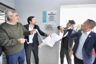 Kicillof inauguró un centro de salud en General Guido y lanzó una fuerte crítica a Milei
