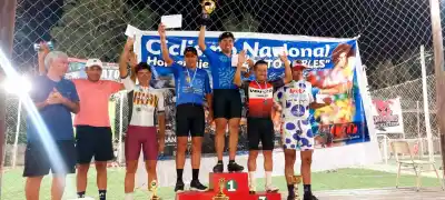 Podio de Carlos Castillo en la “Clásica Huguito Robles” de Santiago del Estero