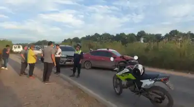 Choque en cadena en la Ruta 9: cinco vehículos involucrados y una mujer hospitalizada