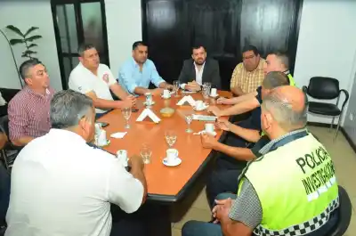 Encuentro entre el intendente de Monteros y las Fuerzas de Seguridad Local