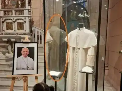 Tomaron una foto en la Basílica de Luján y lo que apareció desató una ola de fe y misterio