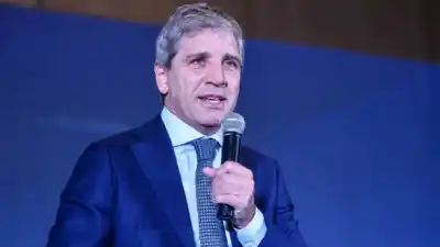 Caputo reveló el motivo del aumento de la mora bancaria y lanzó una advertencia sobre el crédito