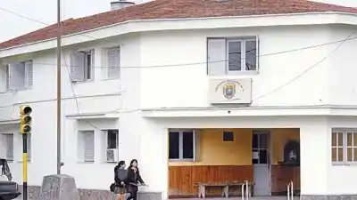 Salió a la calle y en segundos perdió todo: la cifra millonaria que llevaba en la mochila
