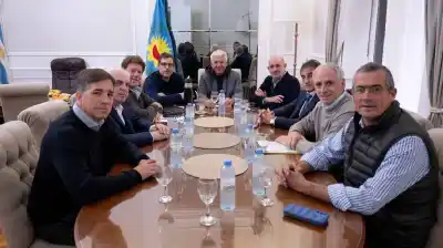 68 intendentes bonaerenses piden usar fondos de obras para pagar sueldos