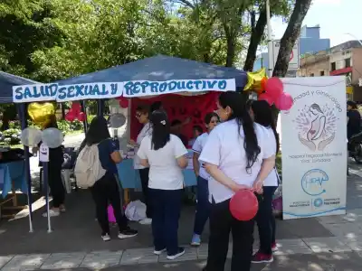 Mes de acción contra el VIH/SIDA: hubo testeos en plaza Bernabé Aráoz
