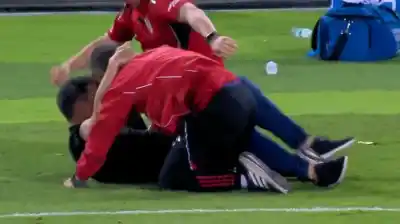 Lo que hizo Coudet en el piso tras el gol agónico de River que nadie esperaba