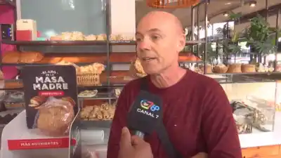 Panadero alerta: el precio de la harina se dispara y los productos subirán en los próximos días