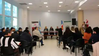 Firmaron un convenio clave para la educación ambiental y la forestación en Santiago del Estero