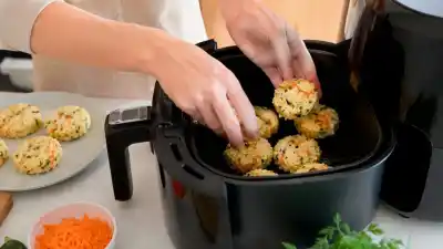 Con las sobras de arroz y verduras del día anterior: la receta que te va a salvar la comida