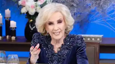 Mirtha Legrand volvió a la tele tras una bronquitis y soltó una noticia que dejó a todos helados