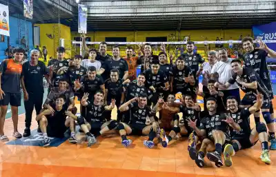 Monteros Vóley se hizo invencible en casa