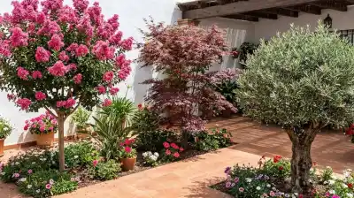 Los tres árboles que no rompen tu patio y aguantan el frío sin drama