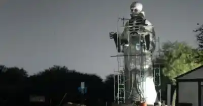 La monumental imagen de San La Muerte que genera furor y ahora está en el centro de una investigación judicial